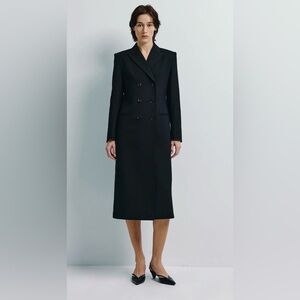 Elegant Black Double-Breasted Women's Coat
